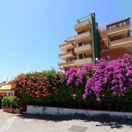 Pietrenere Apartment Giardini Naxos Room photo