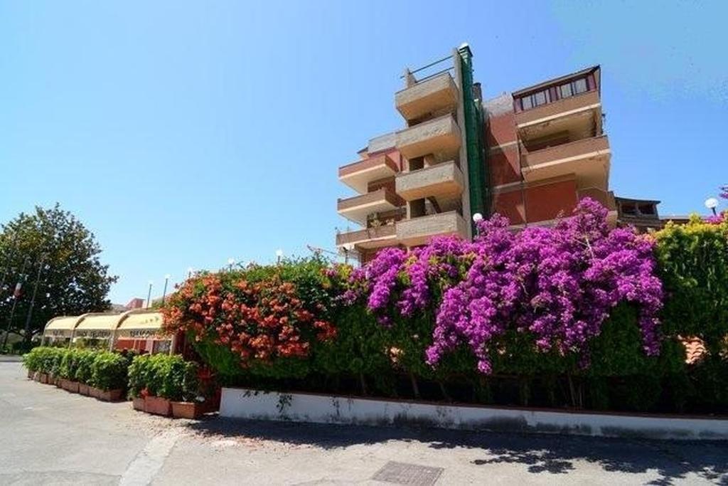 Pietrenere Apartment Giardini Naxos Room photo